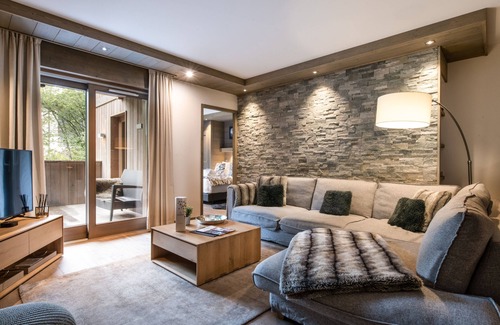 Courchevel Casa | Whistler Lodge by Alpine Resorts
