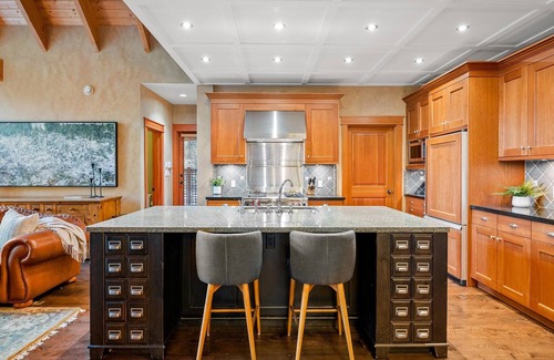 Whistler Chalet De Esquí | Whistler Post and Beam Luxury Chalet - Close to Village - Long Term Rental