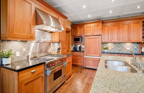 Whistler Chalet De Esquí | Whistler Post and Beam Luxury Chalet - Close to Village - Long Term Rental