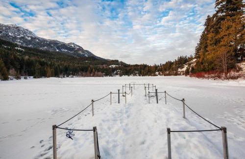 Whistler Creekside Apartamento | Whistler Studio by Gondola & Free Parking