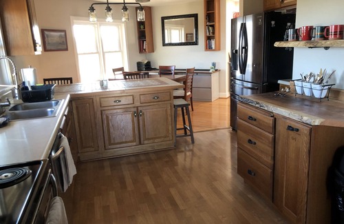 Staunton Otro | Whistling Ridge Farm- 5 bedroom 3 bath home