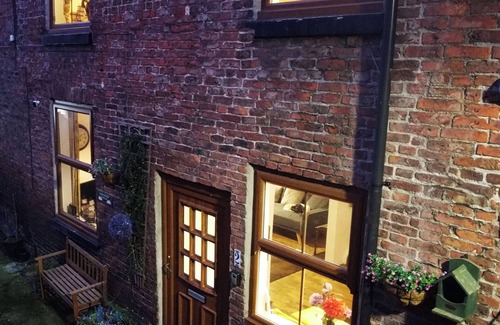 Whitby Casa | Whitby Holiday Cottage old fishermans residence sleeps 6