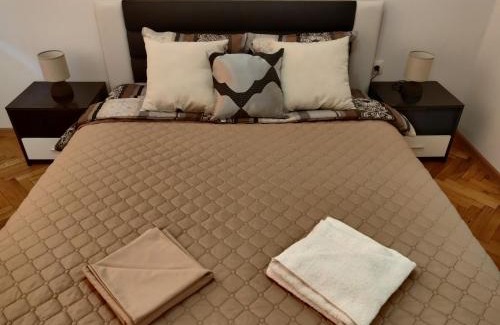 Kazanlak Apartamento | White Apartment