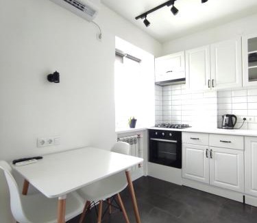 Sukhinovka Apartamento | White Apartment
