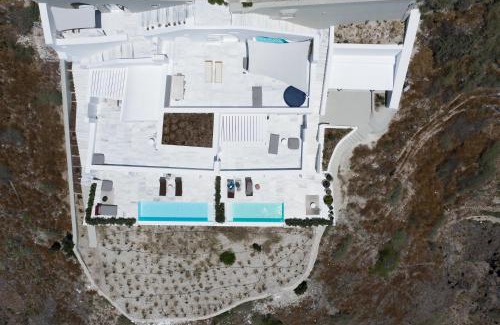 Fira Villa | White Ark