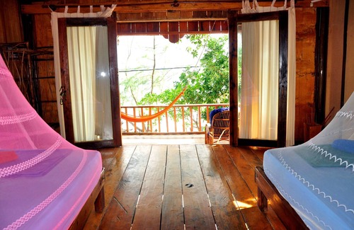 Koh Rong Hotel | White Beach Bungalows
