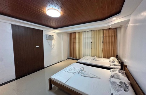 Puerto Galera Hotel | White-Beach Hideaway Resort Puerto Galera