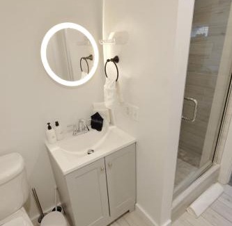 Shaw Apartamento | White Brick Retreat - Shaw