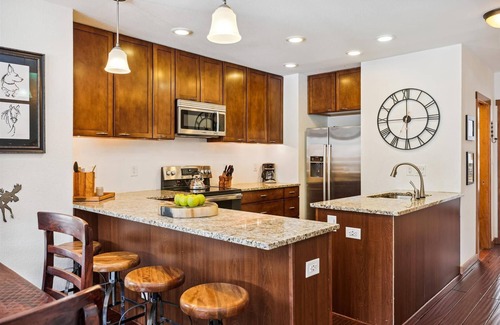 Warrior's Mark West Casa | White Cap Lodge: 4 BR / 3 BA townhome en Breckenridge, capacidad para 9