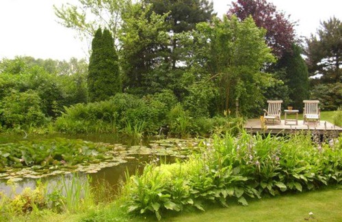 Cloppenburg Casa | White Cottage Garden