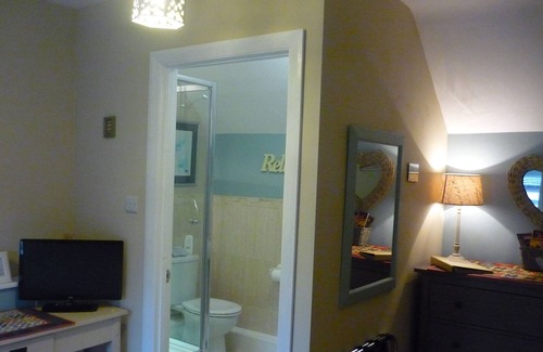 Wolverhampton Cama Y Desayuno | White Cottage