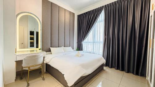 Gua Apartamento | White Cozy Home near IOI City Mall with Netflix