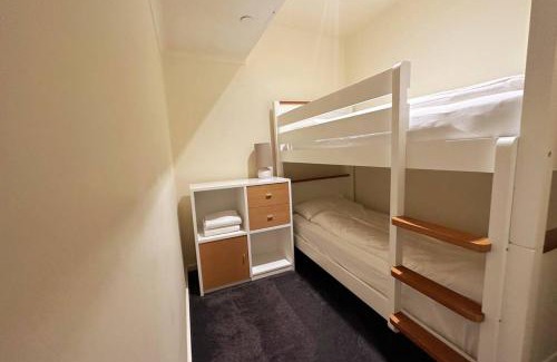 Hotham Heights Apartamento | White Crystal 110