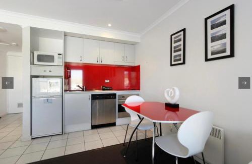 Hotham Heights Apartamento | White Crystal 112