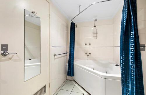 Hotham Heights Apartamento | White Crystal 112