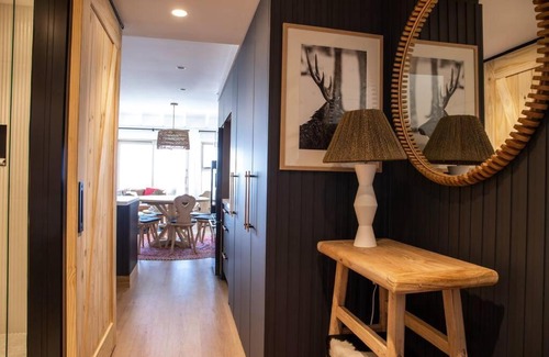 Hotham Heights Apartamento | White Crystal 213