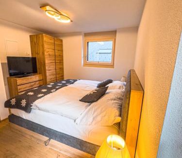 Busserach Apartamento | White Flake