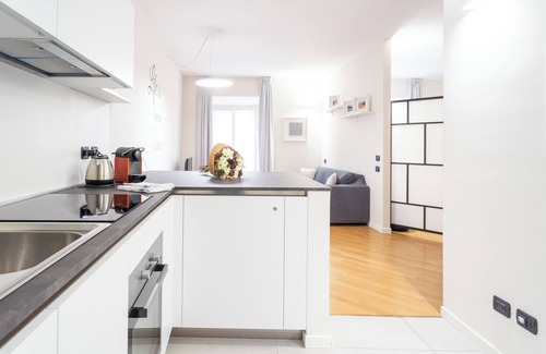 Como City Centre Apartamento | White Flat in Como City Center by Rent all Como