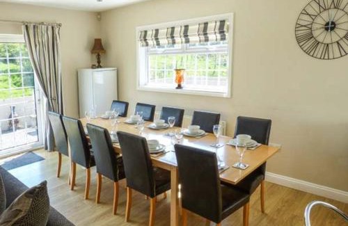 Great Clifton Casa | White Gables