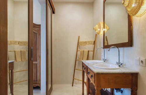 Berawa Hotel | White Goose Boutique Hotel