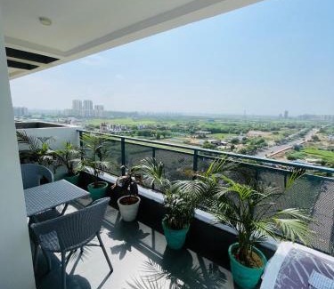 Gurugram Apartamento | White Grass3 Cozy Apt in Gurgaon