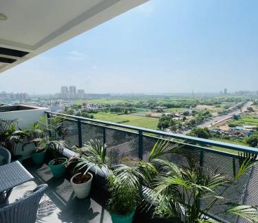 Gurugram Apartamento | White Grass3 Cozy Apt in Gurgaon