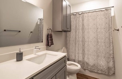 North by Northwest Casa | White Haus - 3BR/3BA - New Construction
