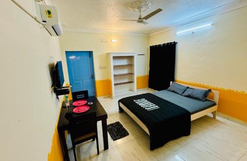 Mahabalipuram Beach Casa | White House Beach Stay