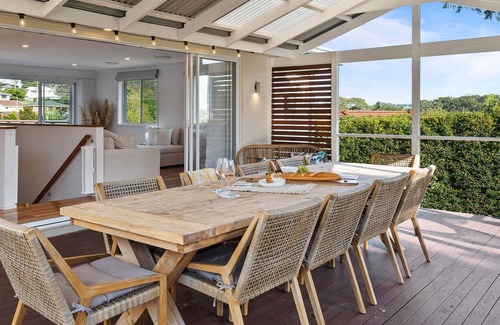 Wamberal Casa | White House - by Coast Hosting