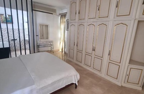 Dahar Villa | White House