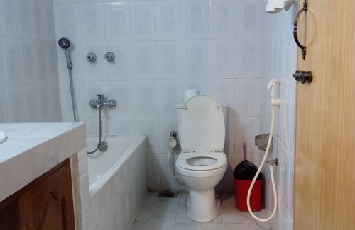 Gulshan Casa | White House Guest House