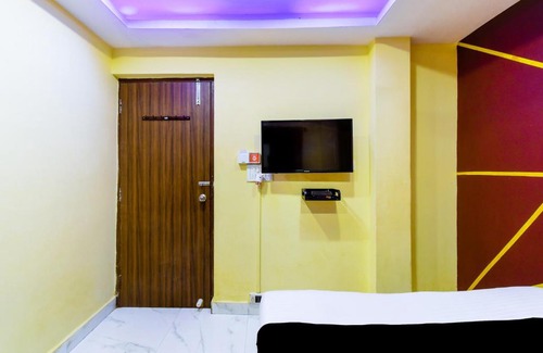 Behala Casa | White House