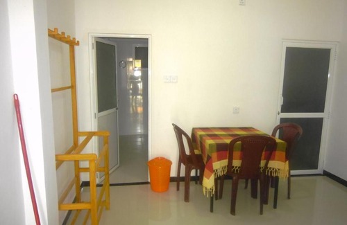 Galle Casa | WHITE HOUSE