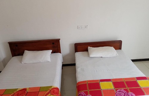 Galle Casa | WHITE HOUSE