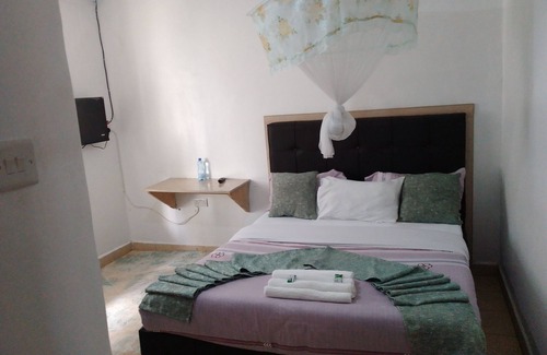Eldoret Casa | WHITE HOUSE LOUNGE & GUEST HOUSE