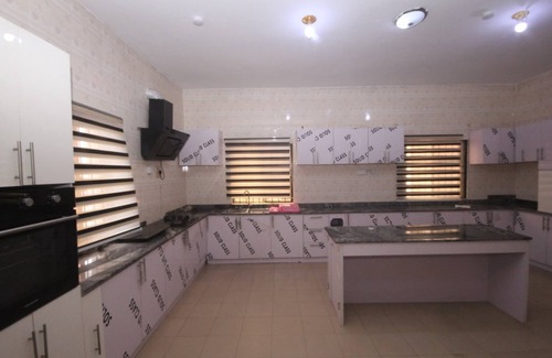 Benin City Casa | White House Service Apartment