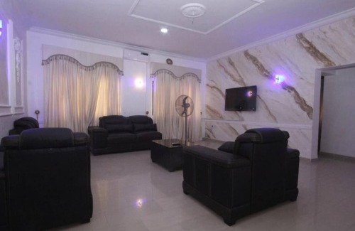 Benin City Casa | White House Service Apartment