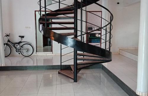 Ziguinchor Casa | White House