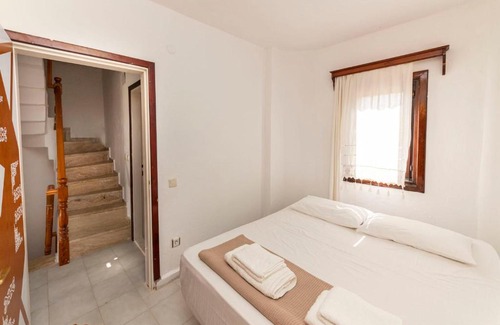 Dagbelen Casa | White House with Mediterranean Sea View near Camel Beach in Bodrum