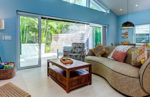White Street Gallery District Casa | White Ibis: Charming 2BR Key West Home, Pool, Ideal for Downtown & Beach Fun, Dog-Friendly Retreat!