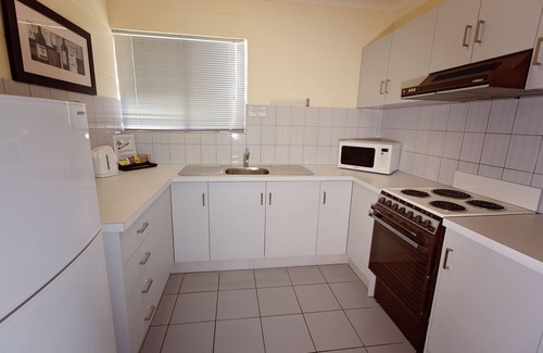 West Mackay Hotel | White Lace Motor Inn