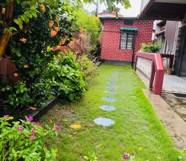 Sualkuchi Apartamento | White Light home stay