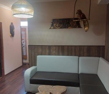 Gyal Apartamento | White Lion