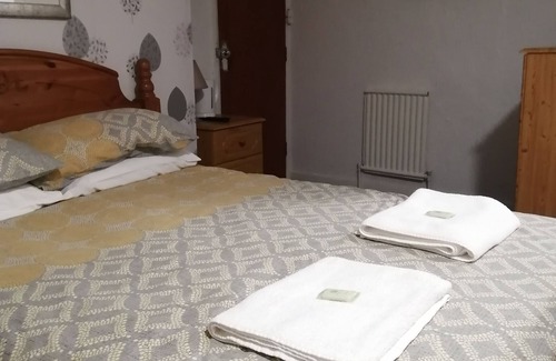 South Shore Cabina | White lodge inn ( By the Pleasure Beach at the seaside south shore)