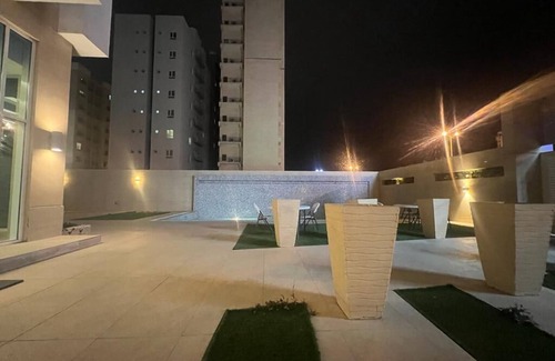 Mahboula Apartamento | White luxury Suite hotel
