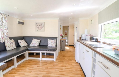 Stalham Casa | White Moth