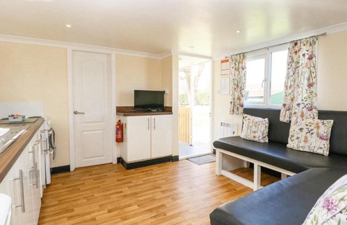 Stalham Casa | White Moth
