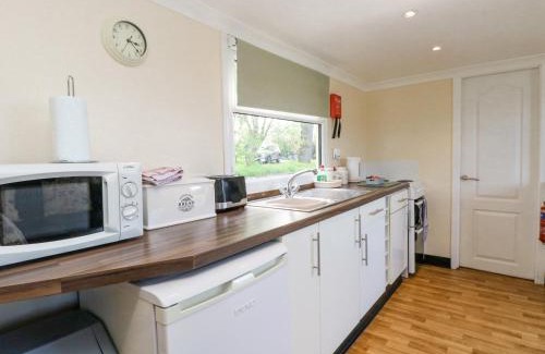 Stalham Casa | White Moth