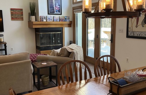 Lincoln Casa | White Mountain Living at its finest! Close to pool and clubhouse!