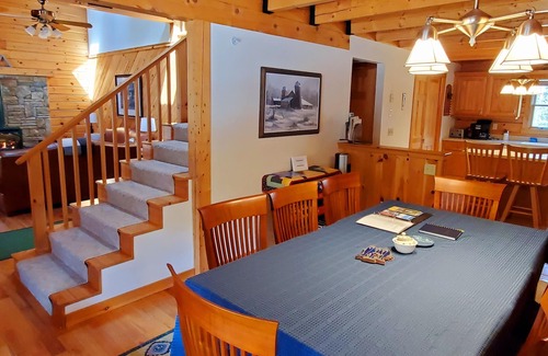 Bartlett Cabina | Westside Woods Log Cabin